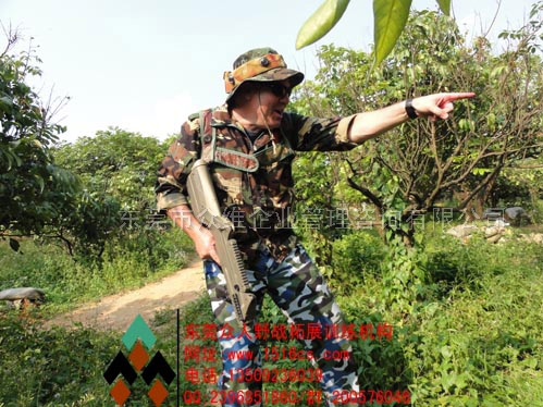 東莞CS野戰(zhàn)：小樣你哪里跑！