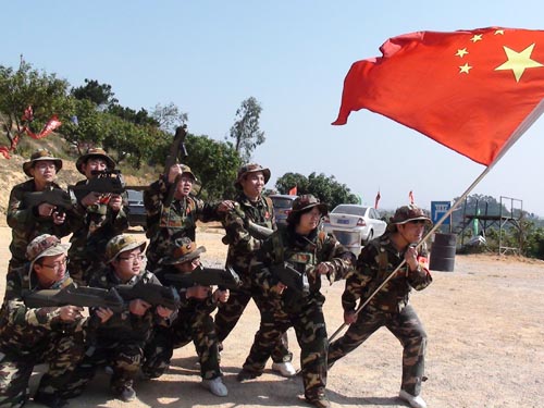 周末帶上M子一起來玩刺激的真人CS野戰(zhàn)吧！等你哦！